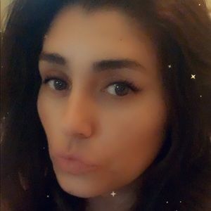 Meet your Posher, Ana